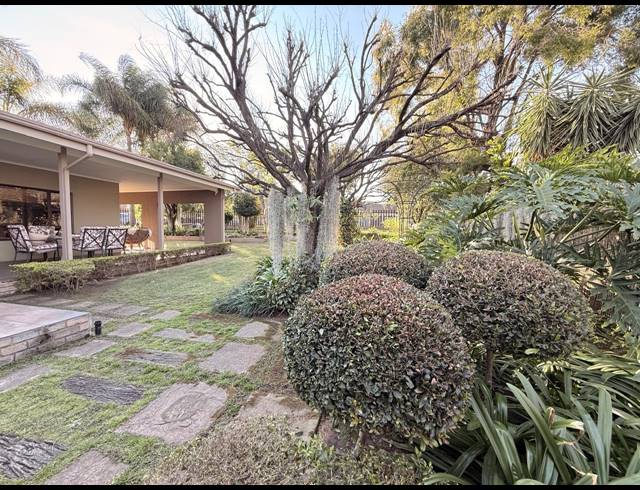 5 BEDROOM HOUSE FOR SALE IN HUTTENHEIGHTS